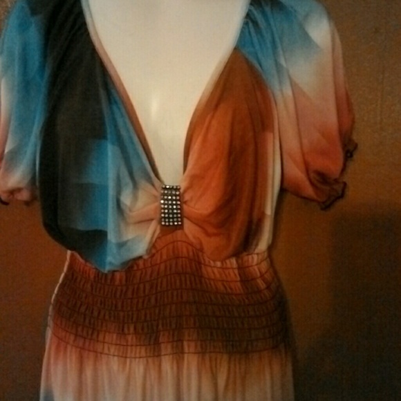 Women's dress - Picture 1 of 4